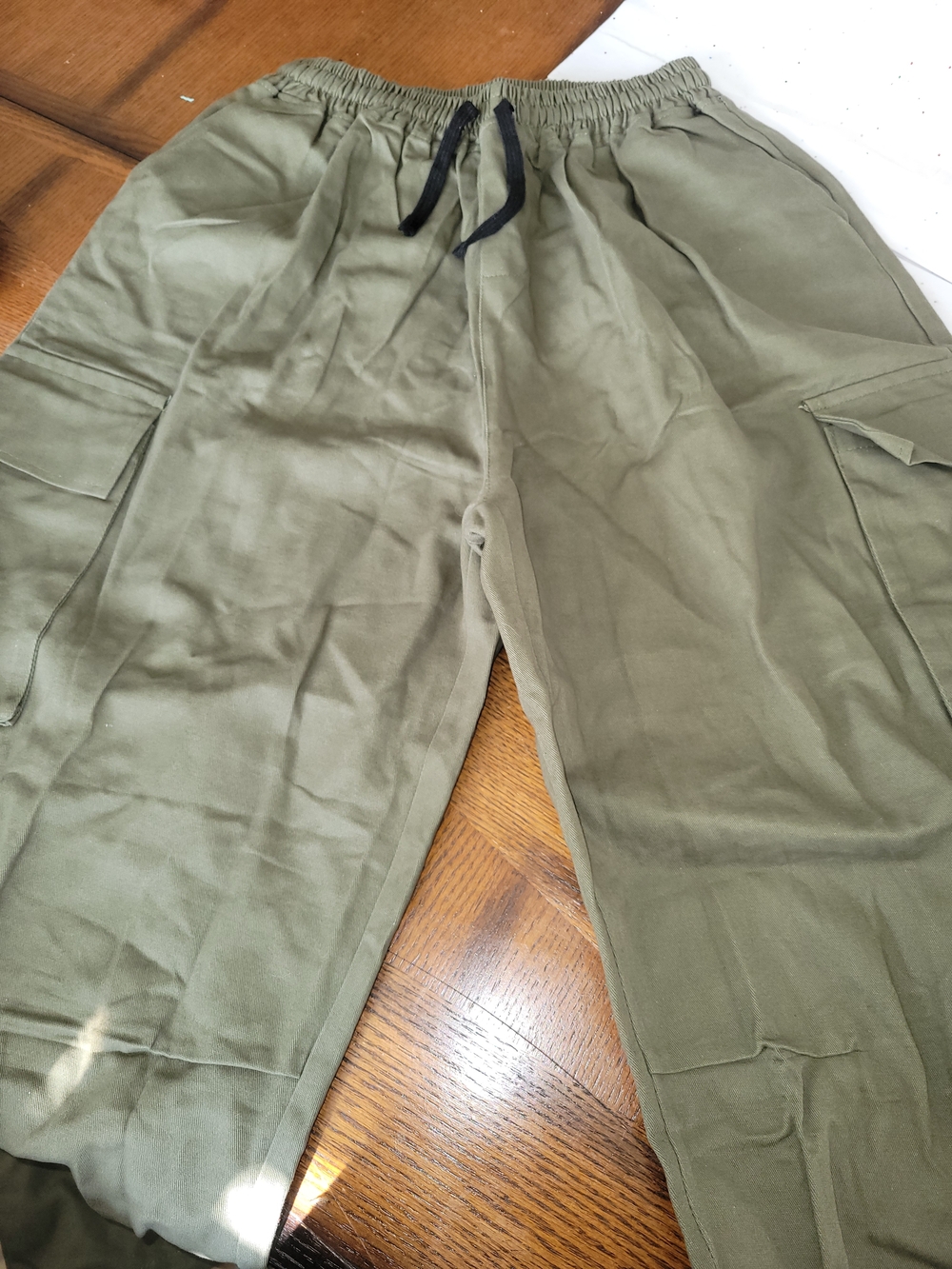 Wide Leg Cargo Pants in Olive Green - Women - Picture 6 of 6